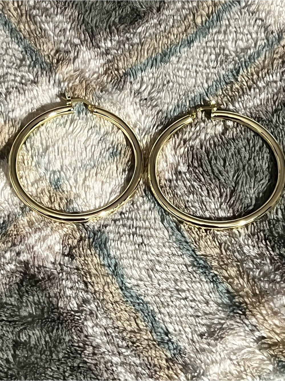 Classic .925 Gold tone Hoop Earrings - Gold Tone .925 Women's Hoops